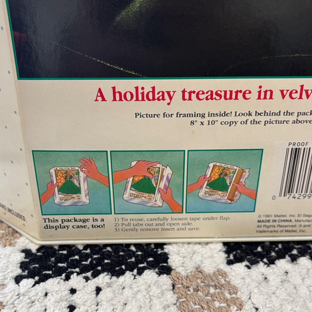 NIB 1991 Barbie Happy Holiday Special Edition Barbie - Picture 7 of 13